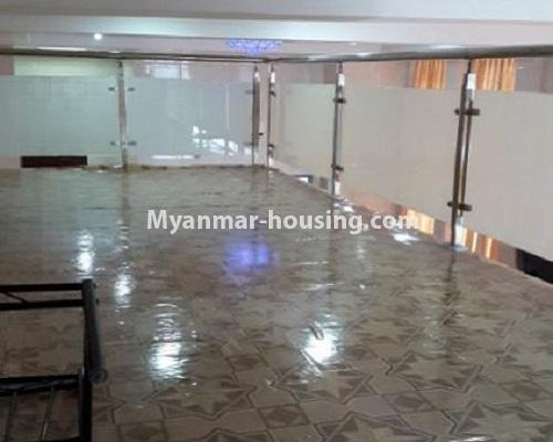 ミャンマー不動産 - 賃貸物件 - No.4909 - Two Bedroom Classic Strand Condominium Room with Half Attic for Rent in Yangon Downtown! -  inner attic view