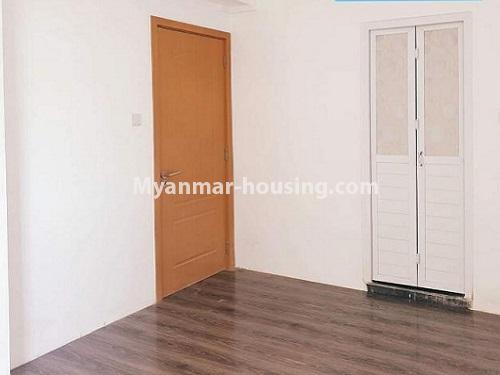 缅甸房地产 - 出租物件 - No.4910 - 3BHK Ayar Chan Thar Condominium Room for rent in Dagon Seikkan! - bedroom view