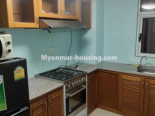 ミャンマー不動産 - 賃貸物件 - No.4911 - 2 BHK Star City Condominium room for rent near Thilawa Industrial Zone, Thanlyin! - kitchen view