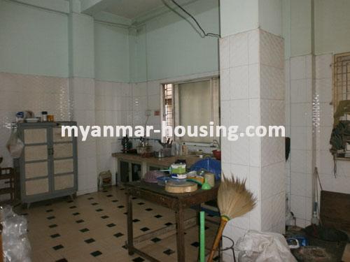 မြန်မာအိမ်ခြံမြေ - ငှားရန် property - No.951 - N/AView of the Kitchen room