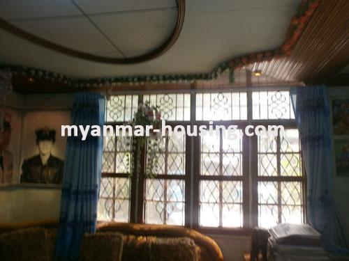 ミャンマー不動産 - 売り物件 - No.1244 - ဆိုင္ဖြင့္ရန္(သို႔) လူေနရန္သင့္ေတာ္ေသာ မ်က္နွာစာနွစ္ဖက္ရွိ လံုးျခင္း ၂ထပ္တိုက္ - View of the inside