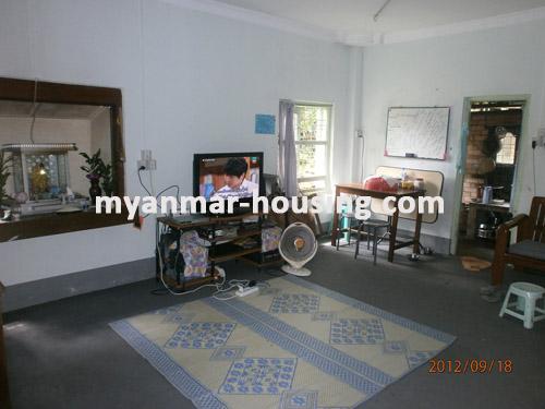 缅甸房地产 - 出售物件 - No.1501 - Wide Landed house to sell in Insein! - View of the inside.