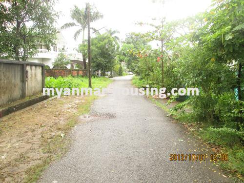 Myanmar real estate - for sale property - No.1525 - Good living for family to sell in North Okkalapa township! - View of the street.