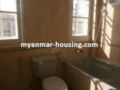 မြန်မာအိမ်ခြံမြေ - ရောင်းမည် property - No.1698 - N/A - View of the bathroom and toilet.