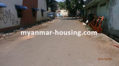 Myanmar real estate - for sale property - No.1822 - Good shop suitable for bussiness ! - View of the road.