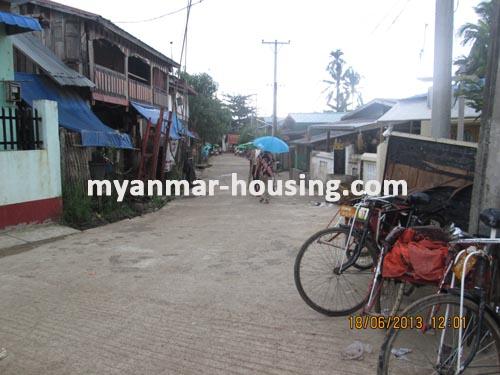 Myanmar real estate - for sale property - No.1906 - Landed house for sale in Insein ! - View of the street.