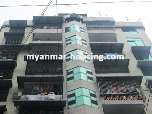 缅甸房地产 - 出售物件 - No.2029 - Well decorated   condo  ready for staying ! - View of the building.