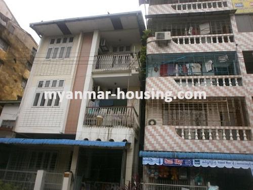 ミャンマー不動産 - 売り物件 - No.2093 - Well renovated good landed house  for sale on now! - Close view of the building.
