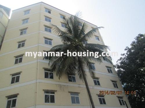 ミャンマー不動産 - 売り物件 - No.2147 - Good Myay Nu condo for sale ! - View of the building.