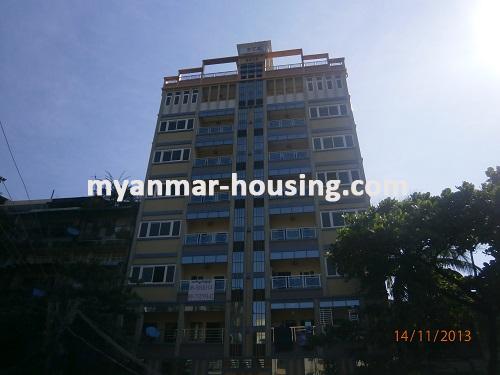 缅甸房地产 - 出售物件 - No.2189 - Good apartment for sale in pazudaung! - View of the building