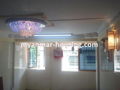 缅甸房地产 - 出售物件 - No.2228 - Good apartment for Sale in Sanchaung - View of the living room