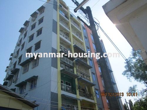 ミャンマー不動産 - 売り物件 - No.2264 - Condo in one the best areas for sale! - View of the building.