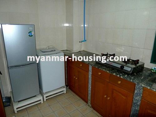 ミャンマー不動産 - 売り物件 - No.2393 - Decorated apartment for sale in Pearl Condo in Bahan! - view of the kitchen