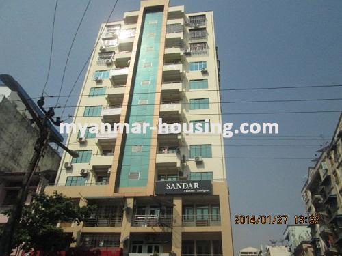 ミャンマー不動産 - 売り物件 - No.2404 - Condo for sale in China Tower! - View of the building.