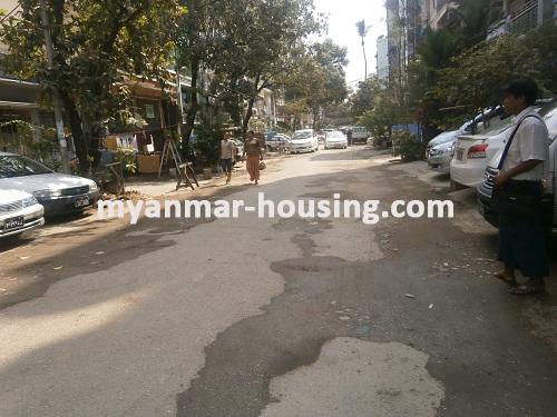 မြန်မာအိမ်ခြံမြေ - ရောင်းမည် property - No.2448 - N/A - View of the street.