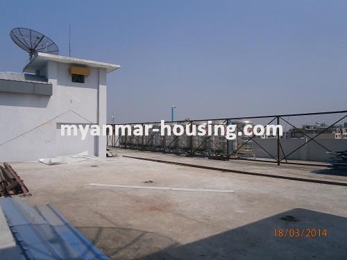 缅甸房地产 - 出售物件 - No.2493 - Excellent design condo now  for sale. - View of the outside house.