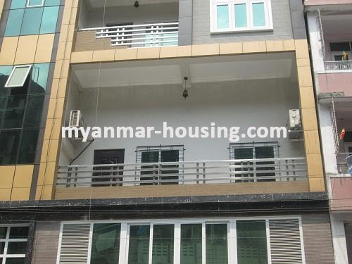 缅甸房地产 - 出售物件 - No.2568 - High and good condo for sale in Puzundaugn! - Front view of the building.