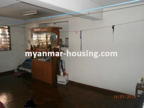 缅甸房地产 - 出售物件 - No.2586 - An apartment near main road in Ahlone! - View of the shrine room.