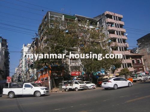 မြန်မာအိမ်ခြံမြေ - ရောင်းမည် property - No.2633 - Do you live in downtown? Apartment now for sale in downtown. - View of the building.