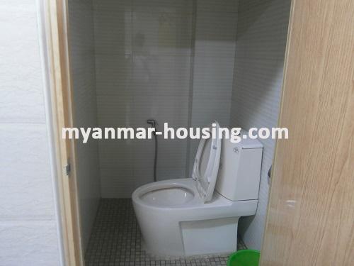 မြန်မာအိမ်ခြံမြေ - ရောင်းမည် property - No.2691 - Spacious Clean Room for rent in Downtown Area! - 