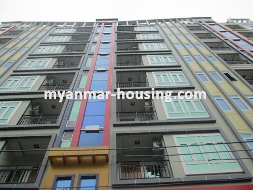 ミャンマー不動産 - 売り物件 - No.2705 - Well-decorated condo for sale available in downtown! - Front view of the building.