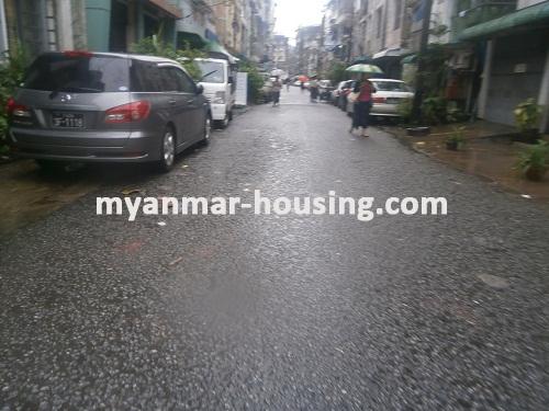 မြန်မာအိမ်ခြံမြေ - ရောင်းမည် property - No.2727 - N/A - View of the street.