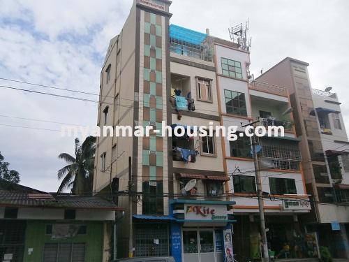 ミャンマー不動産 - 売り物件 - No.2757 - An apartment near main road for sale! - Front view of the building.