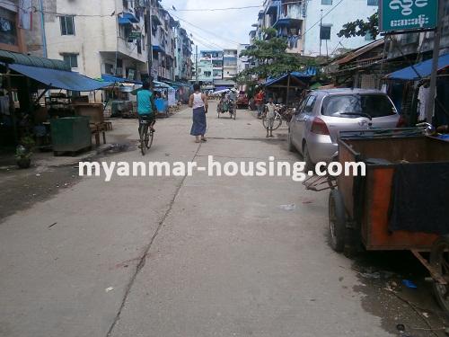 မြန်မာအိမ်ခြံမြေ - ရောင်းမည် property - No.2784 - မ - View of the street.