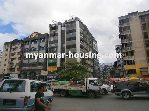 缅甸房地产 - 出售物件 - No.2801 - An apartment for sale in Sanchang! - View of the building.