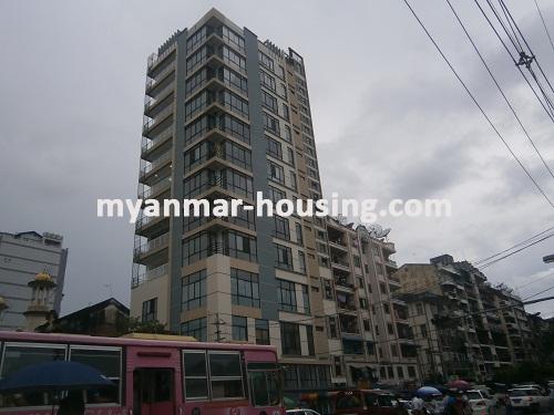 缅甸房地产 - 出售物件 - No.2803 - Condo for sale in city center! - View of the building.