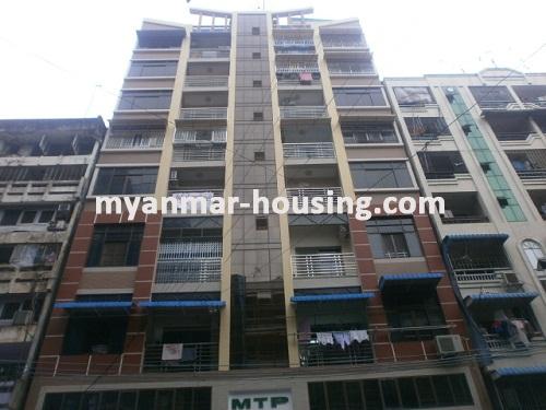 ミャンマー不動産 - 売り物件 - No.2808 - Condo near strand road in downtown! - View of the building.