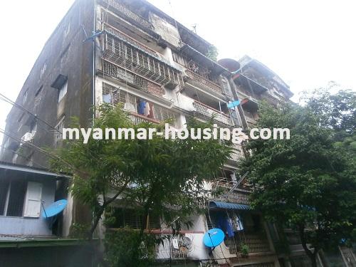缅甸房地产 - 出售物件 - No.2811 - An apartment for sale in Pazundaung! - Front view of the building.