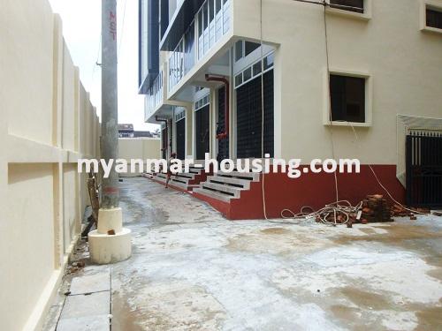 ミャンマー不動産 - 売り物件 - No.2820 - New Apartment for sale - Good Transportation Area! - view of the building