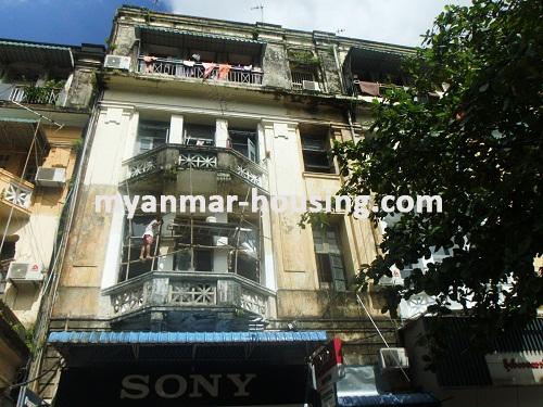 Myanmar real estate - for sale property - No.2827 - A wide apartment in the heart of the city! - view of the building