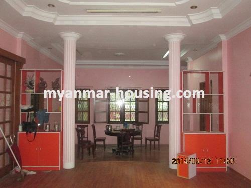 缅甸房地产 - 出售物件 - No.2838 - House in nice area with well-decorated room available! - View of the living room.