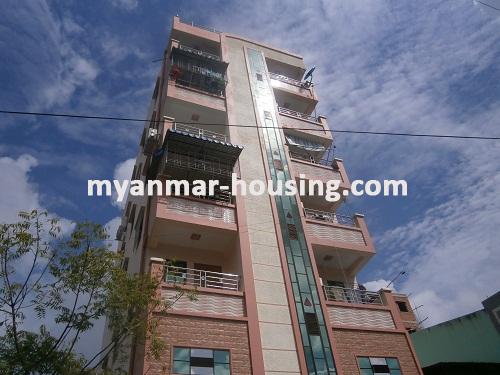 ミャンマー不動産 - 売り物件 - No.2860 - An apartment for sale with fair price in Sanchaung! - View of the building.