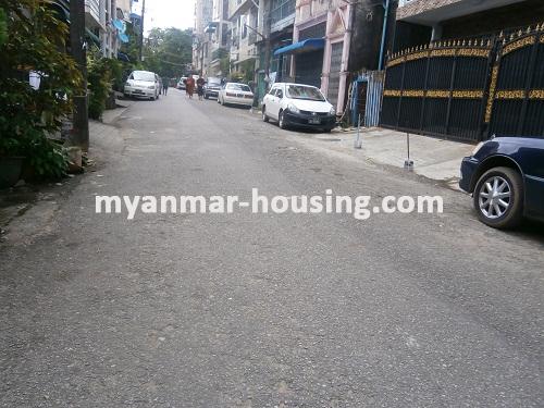 Myanmar real estate - for sale property - No.2861 - An apartment in Kyee Myin Daing! - View of the street.