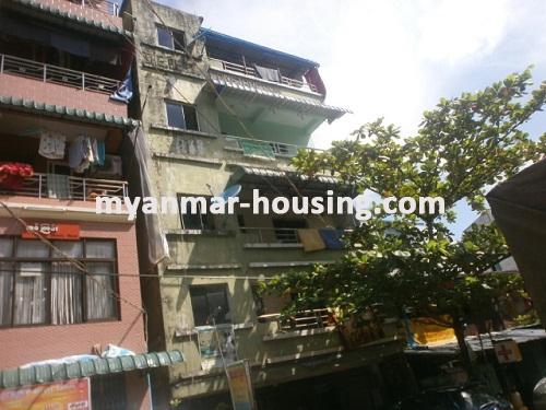 ミャンマー不動産 - 売り物件 - No.2867 - An apartment for sale in Hlaing! - View of the building.