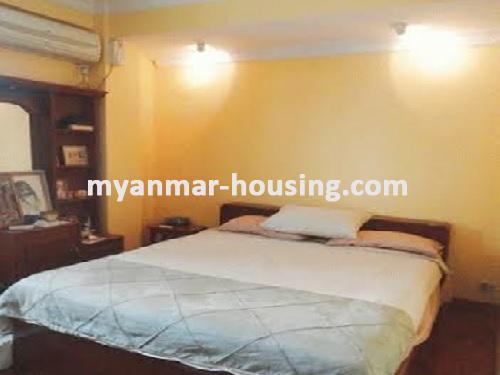 缅甸房地产 - 出售物件 - No.2876 - Good apartment now on sale in Sanchaung Township, Yangon City. - View of the bed room.