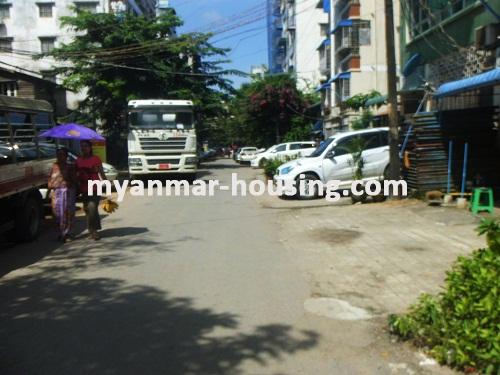မြန်မာအိမ်ခြံမြေ - ရောင်းမည် property - No.2892 - က - View of the street