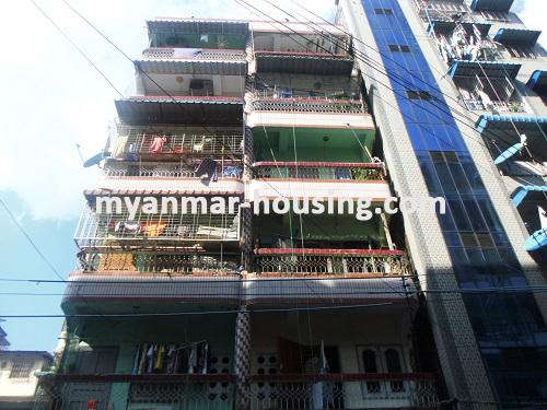 缅甸房地产 - 出售物件 - No.2896 - Ground floor for sale in Sanchaung ! - View of the building.