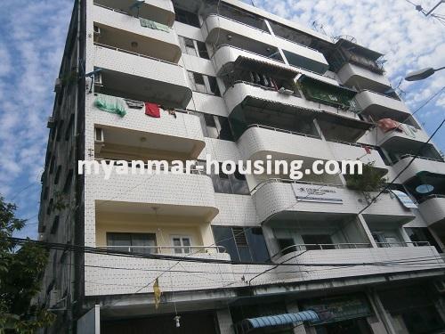 ミャンマー不動産 - 売り物件 - No.2912 - Apartment for sale at famous area of Yangon! - View of the building.