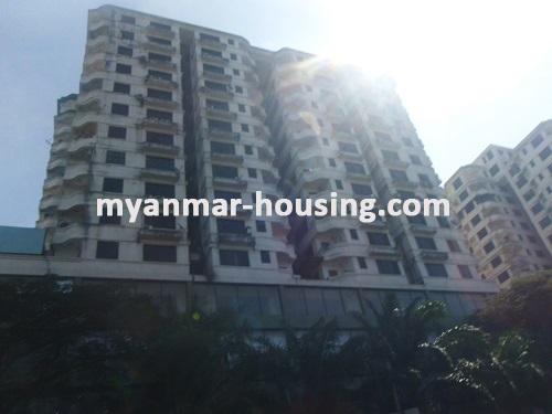 缅甸房地产 - 出售物件 - No.2927 - Nice condominium for sale in Bahan ! - View of the building.