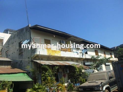 缅甸房地产 - 出售物件 - No.2930 - Good landed house for sale in Mayangone ! - View of the building.