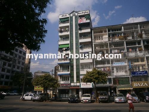 缅甸房地产 - 出售物件 - No.2946 - A suitable apartment for residents in Botahtaung! - View of building.