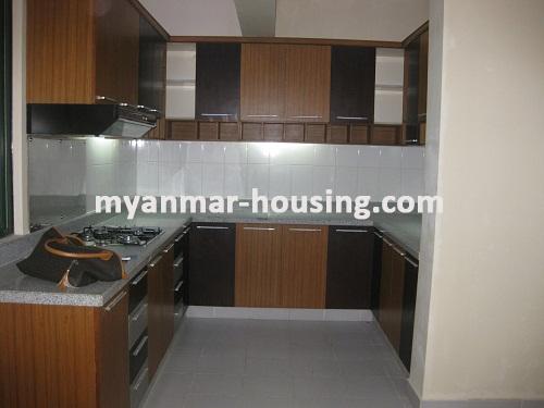ミャンマー不動産 - 売り物件 - No.2959 - A grand condominium for residents In Hlaing Thar Yar! - the view of the kitchen