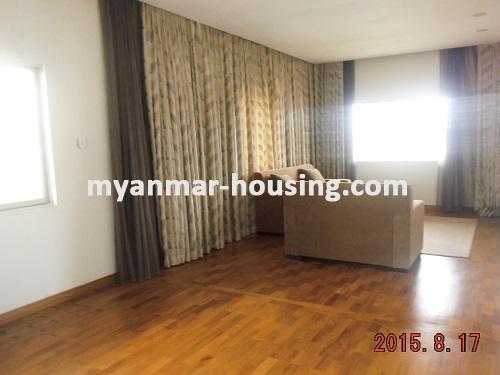 缅甸房地产 - 出售物件 - No.2975 - Modern decorated Pent House for sale in Chinatown area! - View of the livingroom.