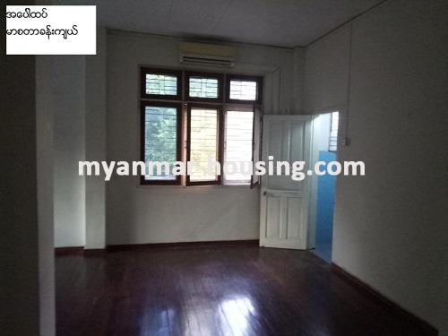 မြန်မာအိမ်ခြံမြေ - ရောင်းမည် property - No.3020 -     ရန်ကင်းမြို့နယ်တွင် နှစ်ထပ်တိုက်လုံးချင်းအိမ်တစ်လုံးရောင်းရန် ရှိပါသည်။ - View of the room