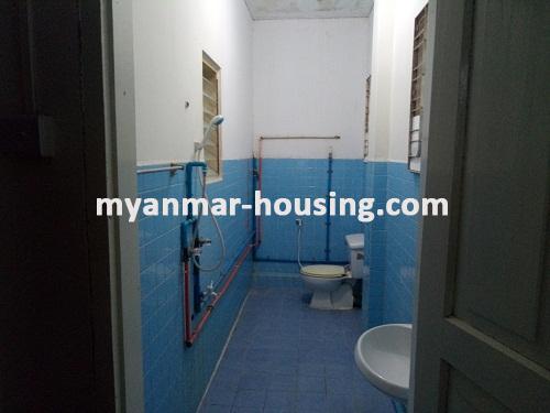 မြန်မာအိမ်ခြံမြေ - ရောင်းမည် property - No.3020 -     ရန်ကင်းမြို့နယ်တွင် နှစ်ထပ်တိုက်လုံးချင်းအိမ်တစ်လုံးရောင်းရန် ရှိပါသည်။ - View of the Toilet and Bathroom