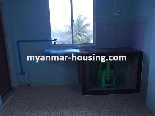 မြန်မာအိမ်ခြံမြေ - ရောင်းမည် property - No.3027 - မြောက်ဥက္ကလာမြို့နယ်တွင် တိုက်ခန်းးတစ်ခန်း ရောင်းရန်ရှိသည်။ - View of the Kitchen room